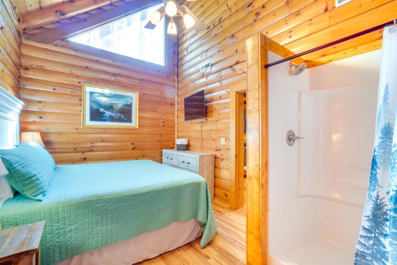 Lovely Gatlinburg Cabin With Private Hot Tub! ภายนอก รูปภาพ