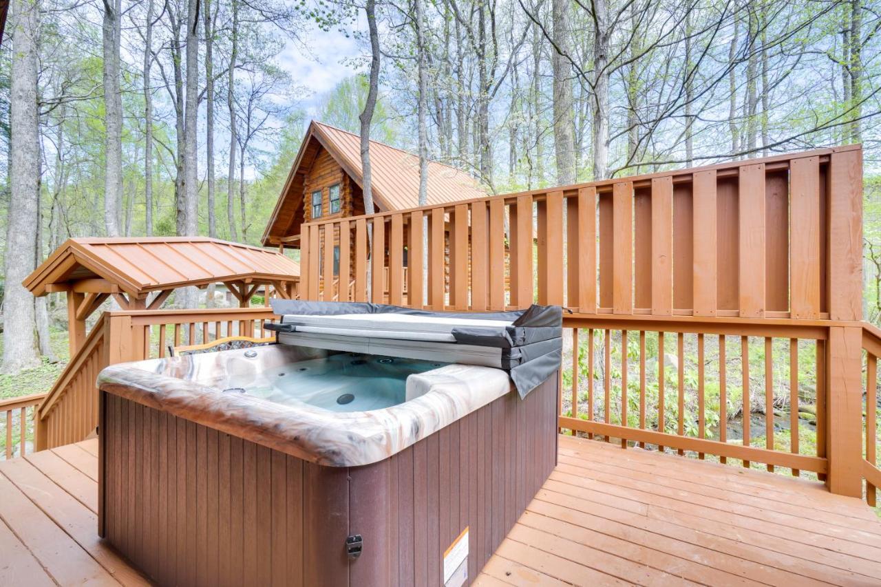 Lovely Gatlinburg Cabin With Private Hot Tub! ภายนอก รูปภาพ